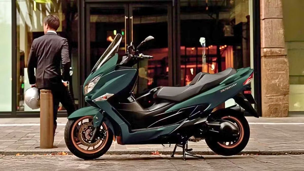 Suzuki Launches 2025 Burgman 400